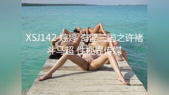  棕色头发俄罗斯风情妹子，被卷发小哥哥无情后入啪啪胸大屁股翘，操着真爽，极美粉鲍鱼