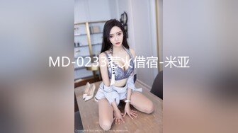 《咸猪手系列》国产街头伸手摸美女丝腿❤️摸完就跑或假装钥匙掉到美女两腿间--光明正大的摸几下 (5)