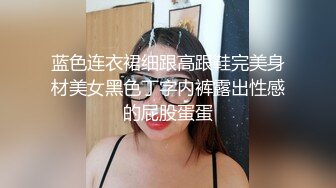 美女主播小仙女直播拿梳子玩(VIP)