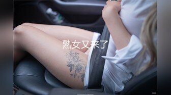 -黑虎街头漏吊给路人妹子们看 小姑娘可能第一次看吊