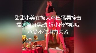 洗澡拍拍自己的小小模样