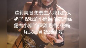 酒店干金发网红外围美女,调调情69姿势舔小穴,扶着大屁股后入撞击