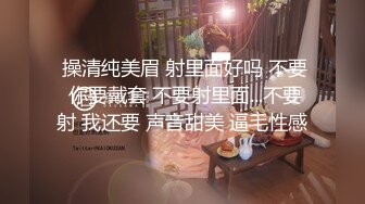 丰臀教练认真舔肉棒被操